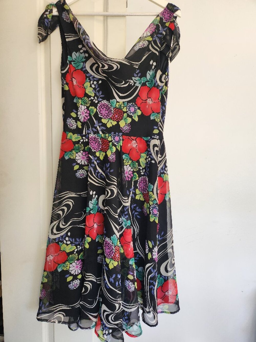 Floral Sleeveless Dress, Size 10, 100% Polyester, Never Worn
